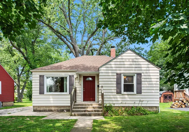 1st image of 413 Mckinley St, Valparaiso, IN 46383 | MLS# 843659