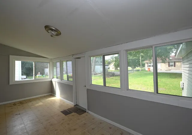 20th image of 606 S Market St, Winamac, IN 46996 | MLS# 844063