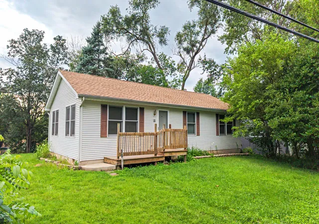 1st image of 18 S Quinn St, Valparaiso, IN 46385 | MLS# 844235