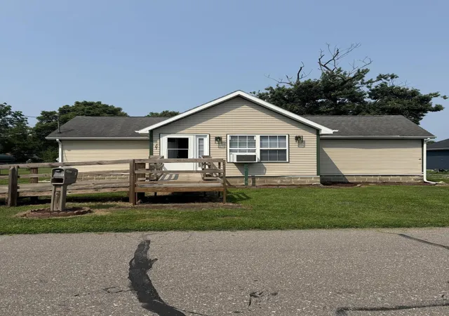 1st image of 307 S Fisher St, Knox, IN 46534 | MLS# 843686