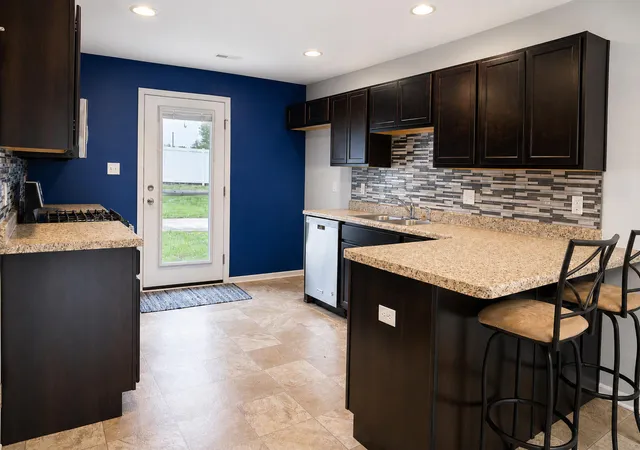 4th image of 13950 Paramount Wy, Cedar Lake, IN 46303 | MLS# 843863