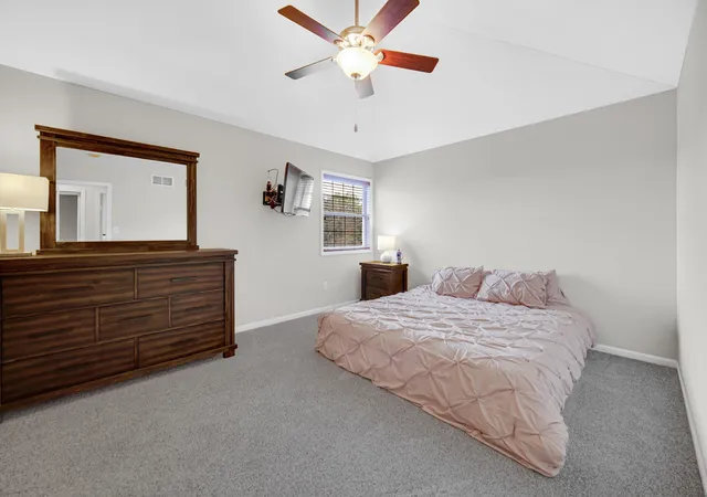 Photo 4 of Single family home for sale at 10621 Erie Dr, Crown Point, IN 46307 | MLS# 843685 | Listing updated on 2026-09-03