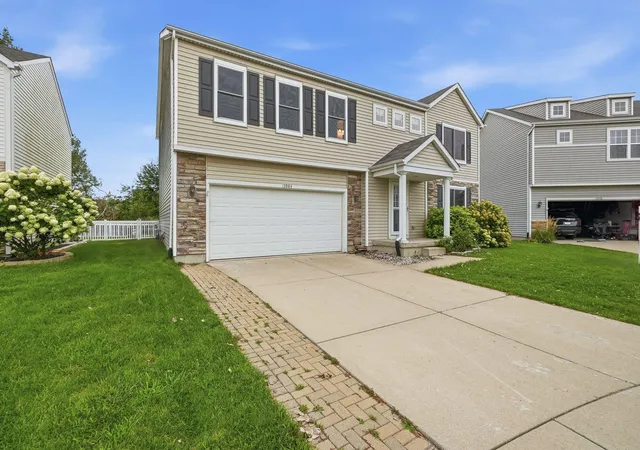 2nd image of 13984 Empress Ln, Dyer, IN 46311 | MLS# 844062