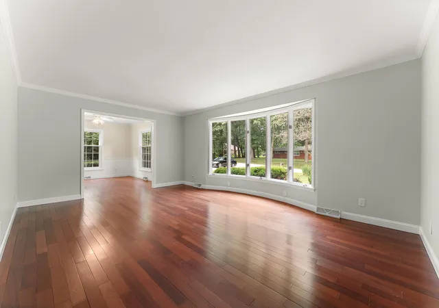 image of 210 W 150 N, Valparaiso, IN 46385 | MLS# 843845