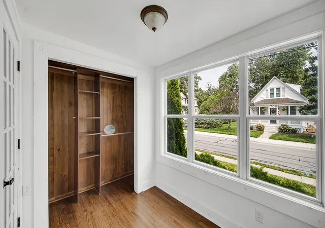 2nd image of 709 E Clark St, Crown Point, IN 46307 | MLS# 843948