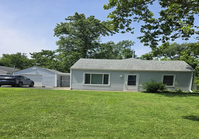 2nd image of 58 Deerpath Rd, Merrillville, IN 46410 | MLS# 843737