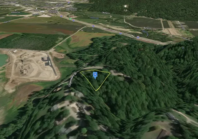 2nd image of 2195 Legendary Dr, Martinsville, IN 46151 | MLS# 843713