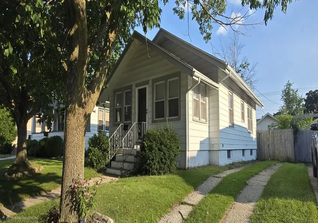 2nd image of 3028 Cleveland St, Hammond, IN 46323 | MLS# 843778