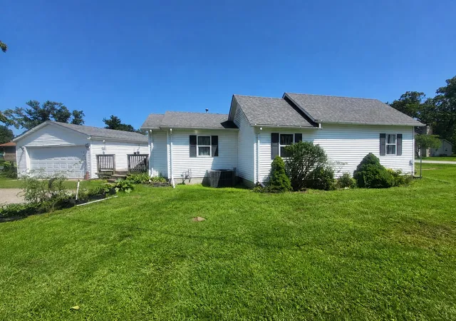 4th image of 4018 E Keller St, Lake Village, IN 46349 | MLS# 844116