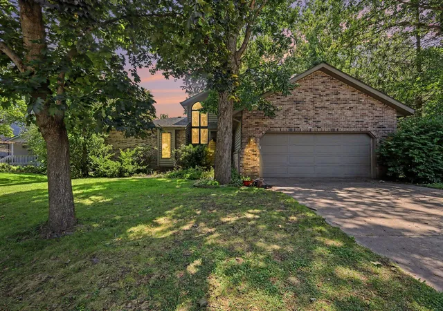 1st image of 804 Brandonbury Dr, Valparaiso, IN 46383 | MLS# 843728