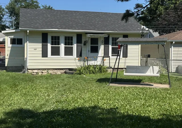 1st image of 1107 State St, Hobart, IN 46342 | MLS# 843740