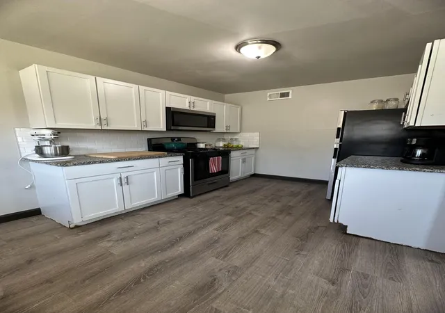 4th image of 1107 State St, Hobart, IN 46342 | MLS# 843740