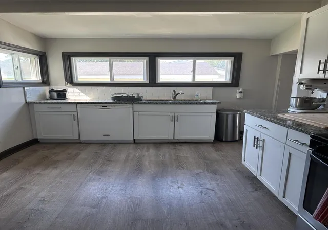 5th image of 1107 State St, Hobart, IN 46342 | MLS# 843740