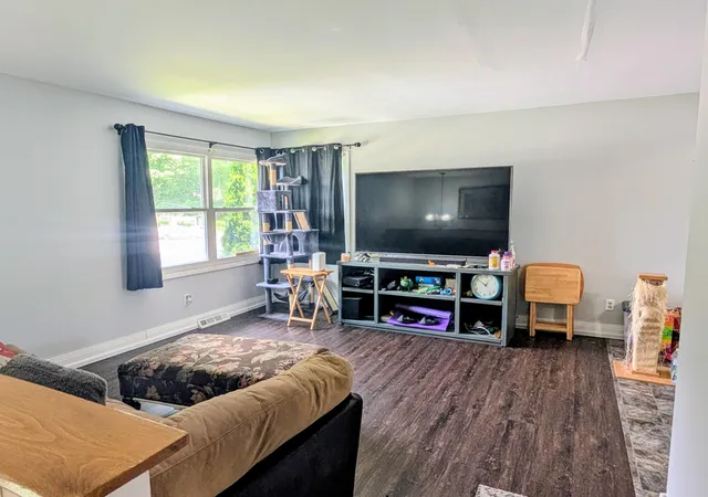3rd image of 875 W 72Nd Ct, Merrillville, IN 46410 | MLS# 843743