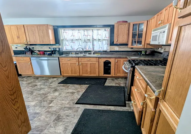 5th image of 875 W 72Nd Ct, Merrillville, IN 46410 | MLS# 843743