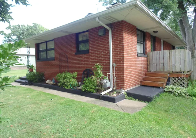 3rd image of 455 Ridgeland Ave, Valparaiso, IN 46385 | MLS# 843780