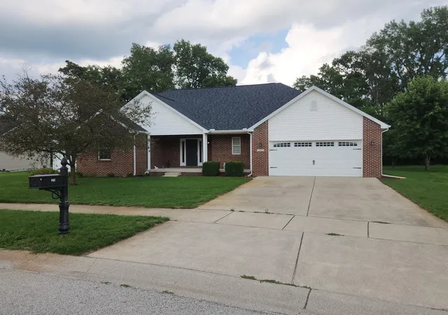 1st image of 325 Forsythia St Se, De Motte, IN 46310 | MLS# 843914
