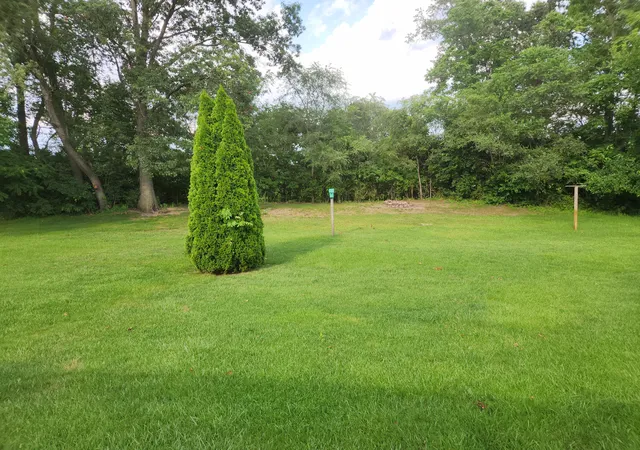 3rd image of 325 Forsythia St Se, De Motte, IN 46310 | MLS# 843914