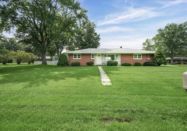 1st image of 3605 Sunset Dr, Valparaiso, IN 46383 | MLS# 844033