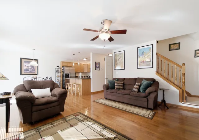 5th image of 803 Olde Towne Sq, Chesterton, IN 46304 | MLS# 844002