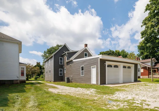 4th image of 127 S Park Ave, Rensselaer, IN 47978 | MLS# 843776
