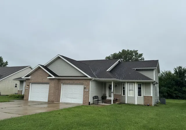 2nd image of 1628   1630 Daisy St Se, De Motte, IN 46310 | MLS# 843883