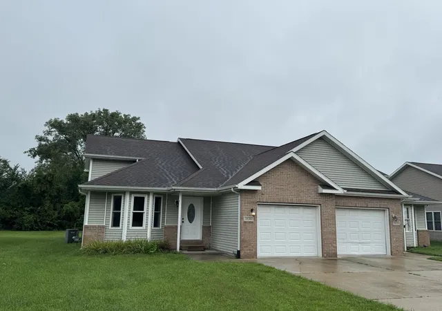 image of 1628   1630 Daisy St Se, De Motte, IN 46310 | MLS# 843883