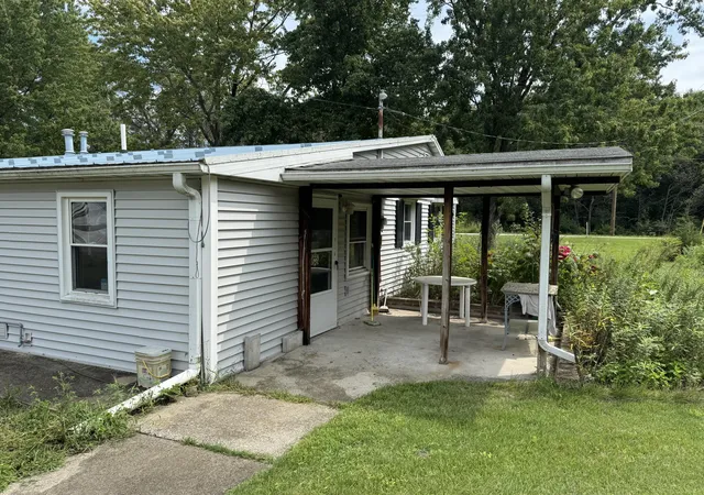 Photo 4 of Sale Pending at 9620 N 950 West, De Motte, IN 46310 | MLS# 844003 | Listing updated on 2026-08-24