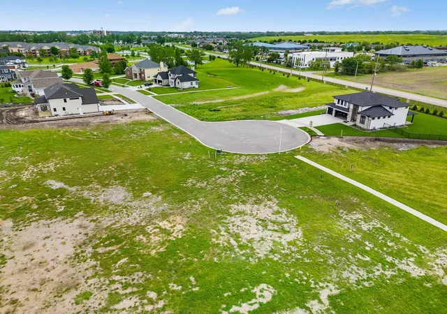 2nd image of 10212 Andrew Ln, Munster, IN 46321 | MLS# 843773