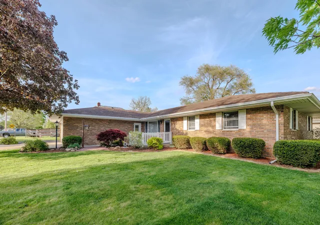 Photo 3 of Single family home for sale at 23 S Illinois St, Remington, IN 47977 | MLS# 843774 | Listing updated on 2026-08-11