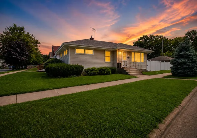2nd image of 3006 163rd Pl, Hammond, IN 46323 | MLS# 843777