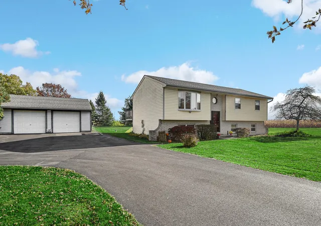 3rd image of 151 S State Road 2, Valparaiso, IN 46385 | MLS# 843781