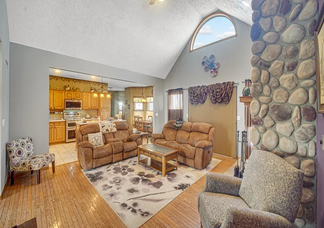 Photo 4 of Single family home for sale at 147 W 700 South, Kouts, IN 46347 | MLS# 843848 | Listing updated on 2026-09-03