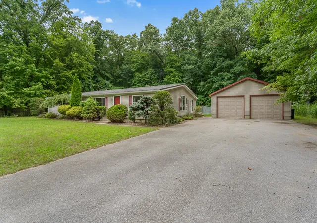 2nd image of 6477 N 450 W, La Porte, IN 46350 | MLS# 843831
