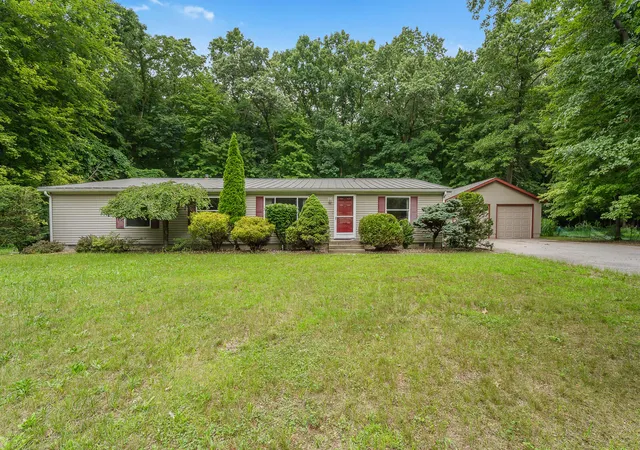 3rd image of 6477 N 450 W, La Porte, IN 46350 | MLS# 843831