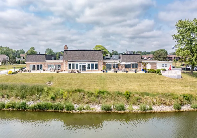 3rd image of 3888 Brookside Dr, Crown Point, IN 46307 | MLS# 843832