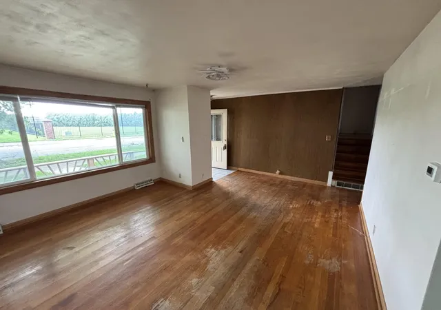 5th image of 7447 California Ave, Hammond, IN 46323 | MLS# 843833
