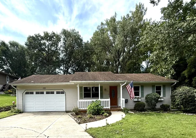 1st image of 1170 Lincoln Ave, Lowell, IN 46356 | MLS# 844011