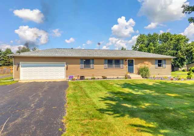 2nd image of 383 W State Road 8, Hebron, IN 46341 | MLS# 843924