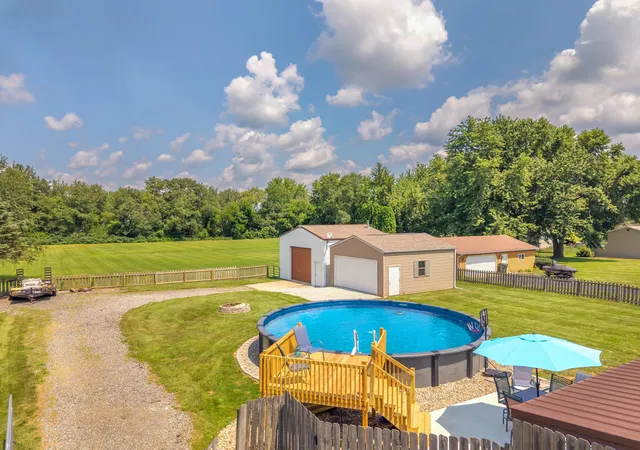 Photo 3 of Sale Pending at 383 W State Rd 8, Hebron, IN 46341 | MLS# 843924 | Listing updated on 2026-08-21