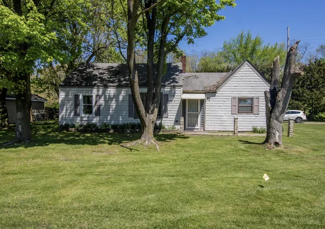 2nd image of 206 Us 231, Crown Point, IN 46307 | MLS# 844052
