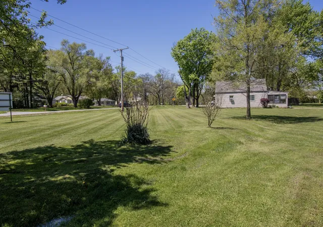 5th image of 206 US 231, Crown Point, IN 46307 | MLS# 844052