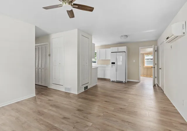 2nd image of 4171 W 39th Ave, Hobart, IN 46342 | MLS# 843865