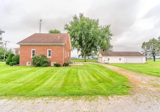3rd image of 502 S 250 W, Valparaiso, IN 46385 | MLS# 843889