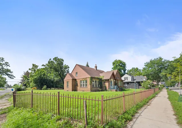 2nd image of 329 Hobart St, Michigan City, IN 46360 | MLS# 843997