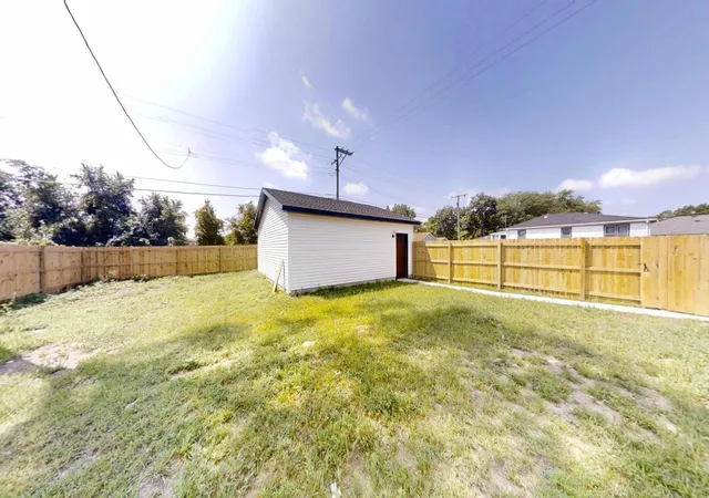 32nd image of 1333 W 21st Ave, Gary, IN 46407 | MLS# 843942