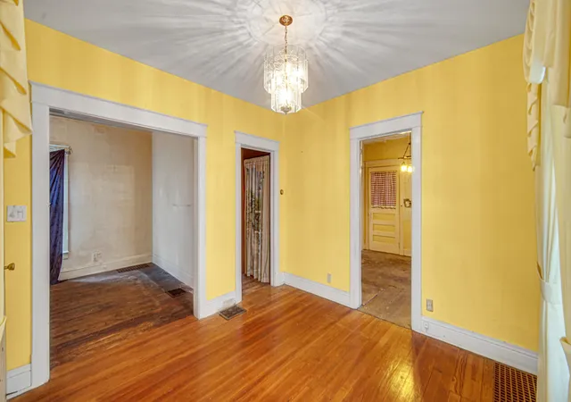4th image of 221 S Woodland Ave, Michigan City, IN 46360 | MLS# 843894
