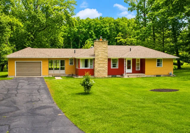 1st image of 4126 E 31st Ave #Rr1, Hobart, IN 46342 | MLS# 844120