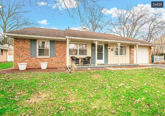 2nd image of 2207 Fernhill Dr, Valparaiso, IN 46385 | MLS# 843895