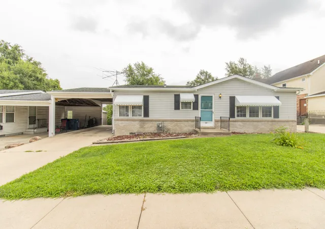 1st image of 230 N Liberty St, Lowell, IN 46356 | MLS# 843896